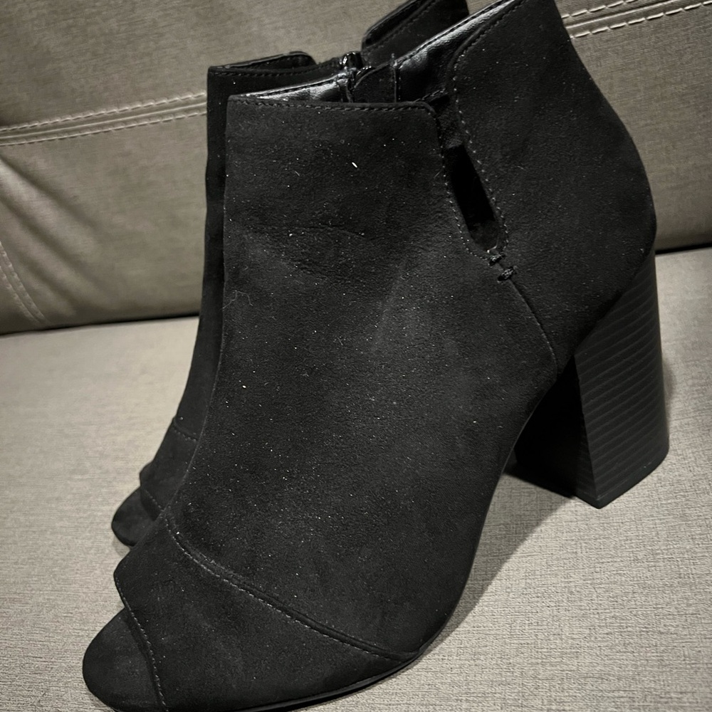 Apt. 9 Black Ankle Booties